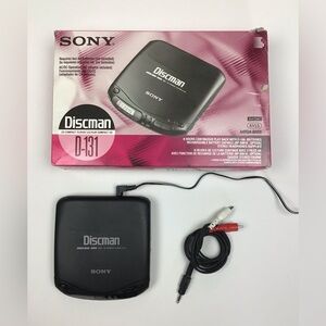 Vintage 1994 sony discman CD player